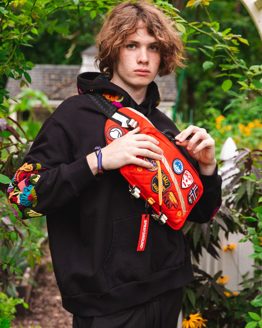 GLOBAL EXPEDITION CARGO CROSSBODY