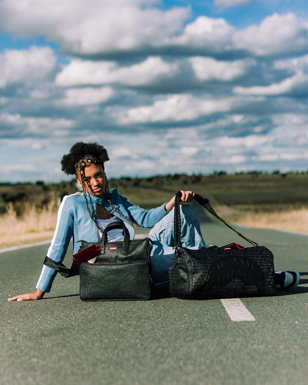 HYPERDIMENSIONAL TRAVEL BAG